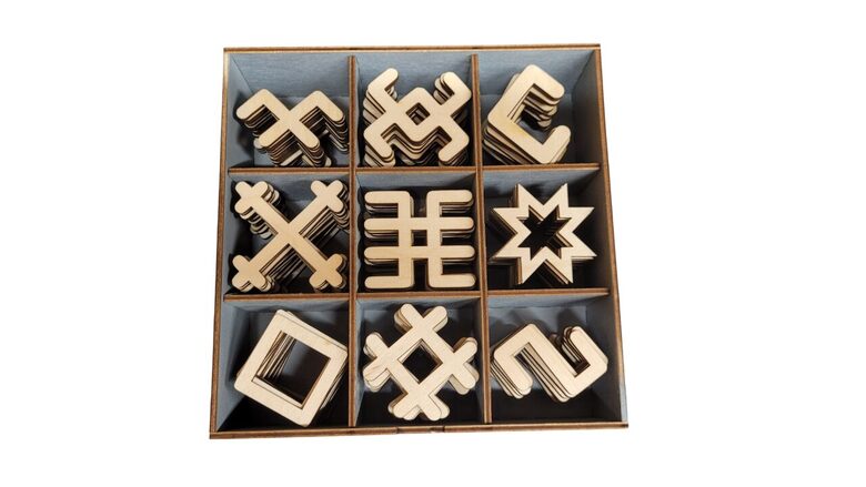 Koka Latvju zīmju komplekts