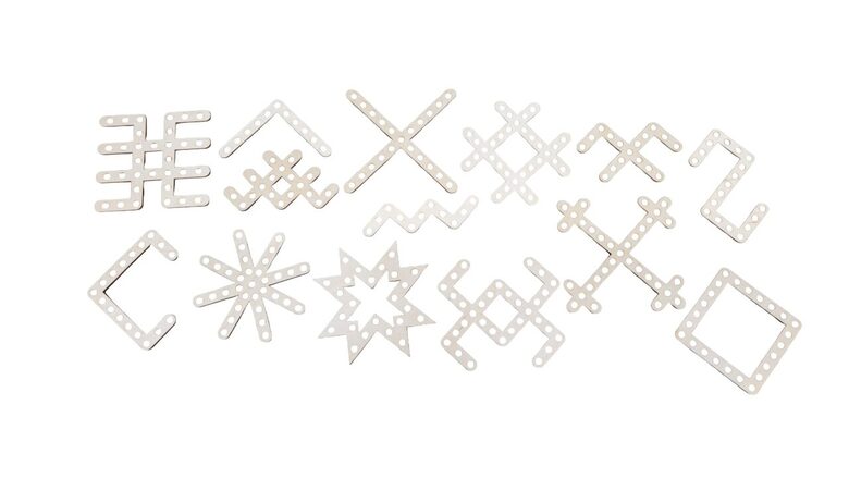 Modèles de broderie « Symboles lettons »