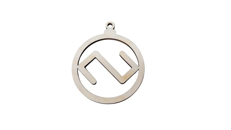 Latvių ženklas iš medžio | Žaltys