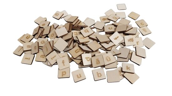 Mazie Drukātie Koka Burti | 165 gab. | 22x22x3mm