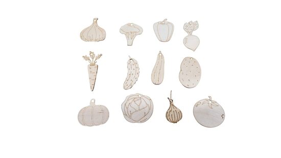 Dārzeņu un augļu koka figūras