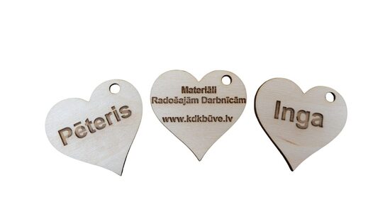 Koka Sirds Ar Personalizētu Gravējumu